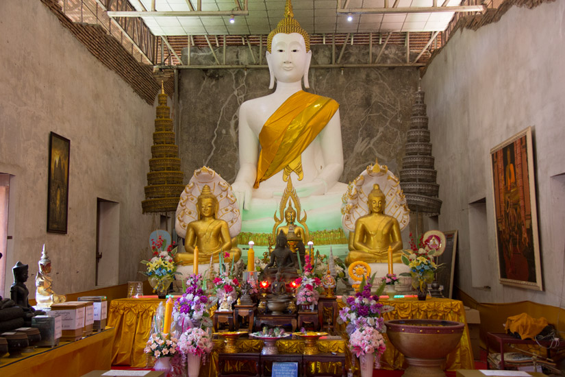 4_Ayutthaya_Buddha