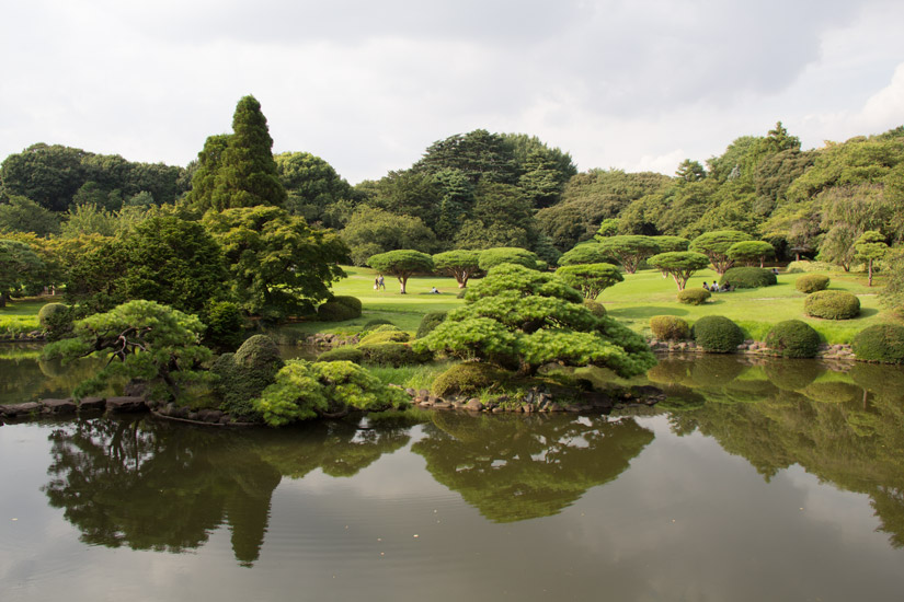 3_Tokyo_Shinjuku_Gyoen-National-Garden-2