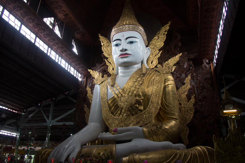 3_Yangon_Nga-Htat-Gyi-pagoda