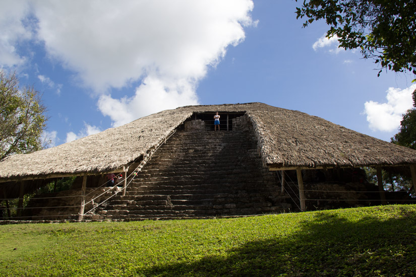 6_kohunlich-temple-ruins-3