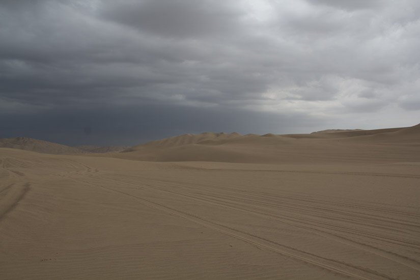 5_Huacachina_sand-desert-2